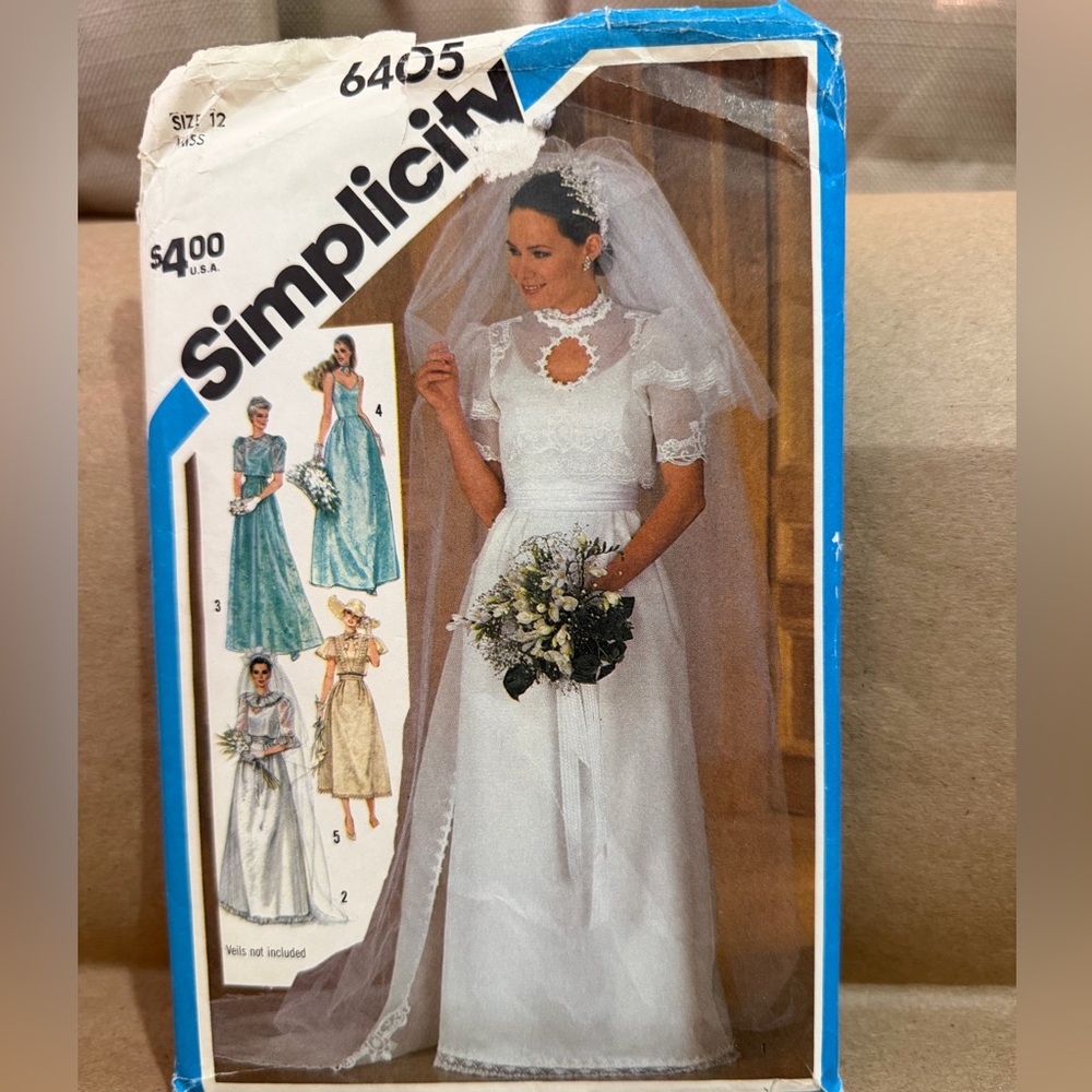 Vintage Simplicity Pattern 6405 Wedding Dress/Evening Gown 
Size 12 
c1980s